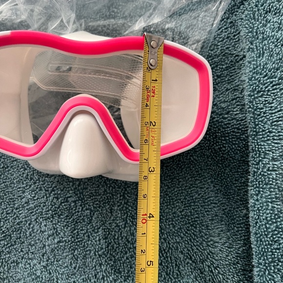 AQUA LUNG SWIM MASK AND SNORKEL- NEW- PINK AND WHITE- CHILD - Picture 4 of 11